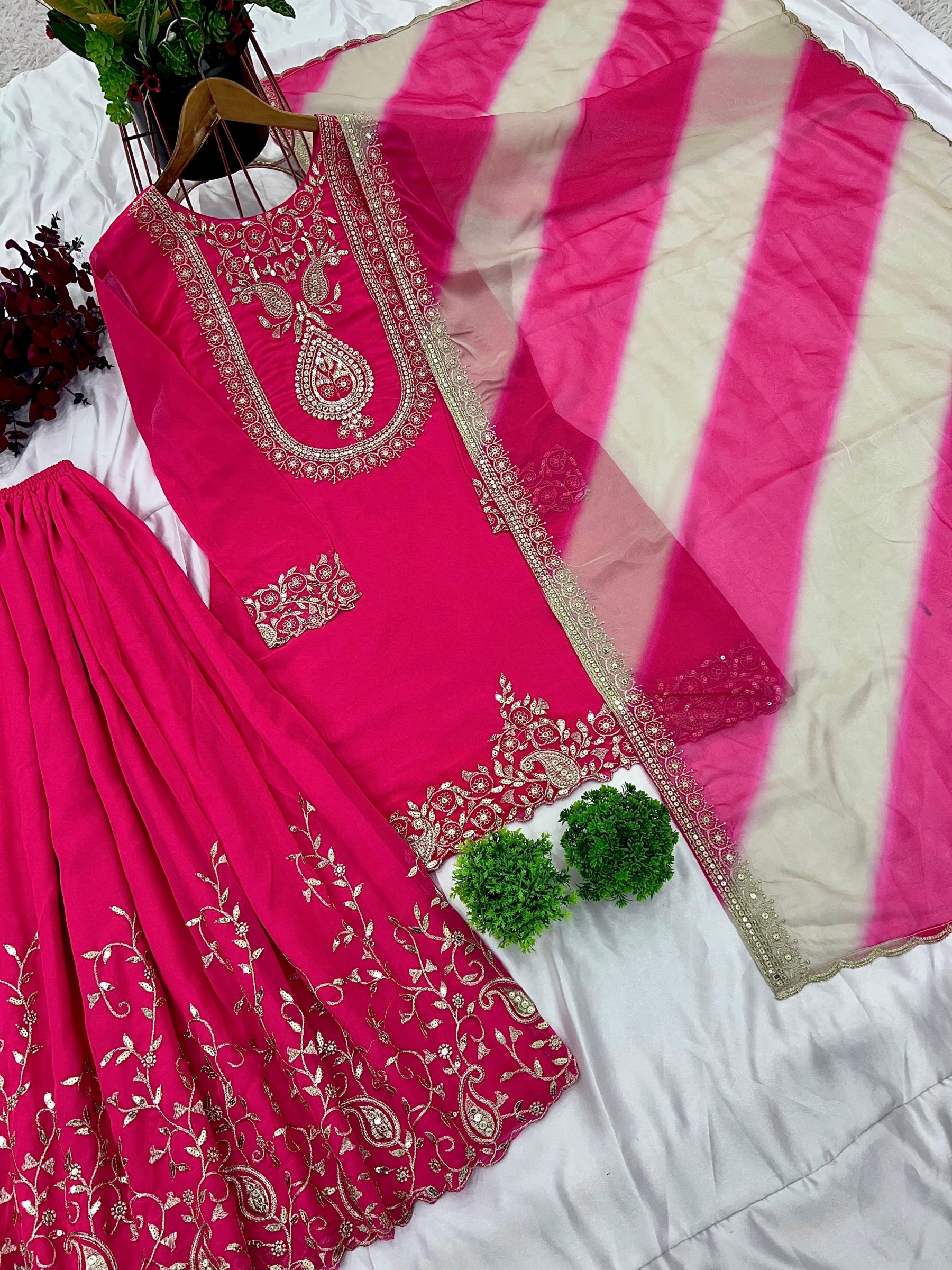 SHREE HARI SRK 5226 READYMADE SALWAR SUITS MANUFACTURER