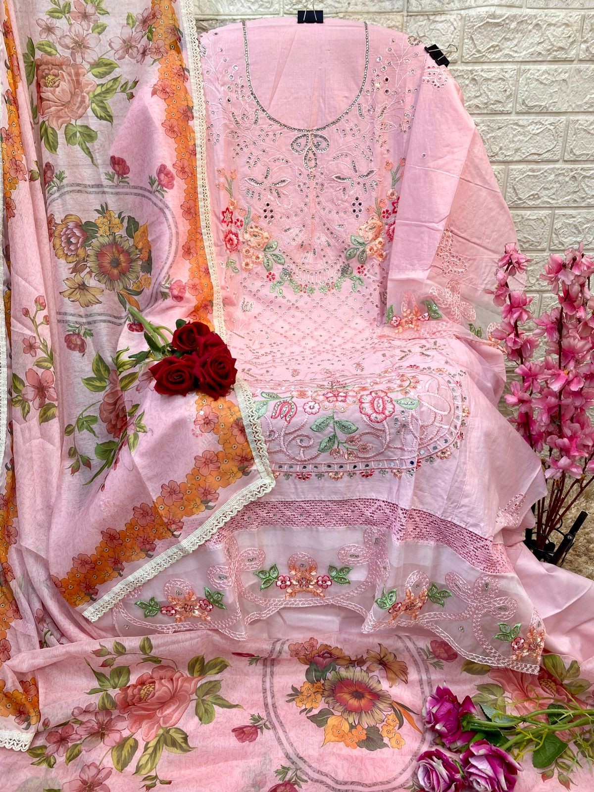 ALIF FASHION A 156 A PAKISTANI SALWAR SUITS DEALER