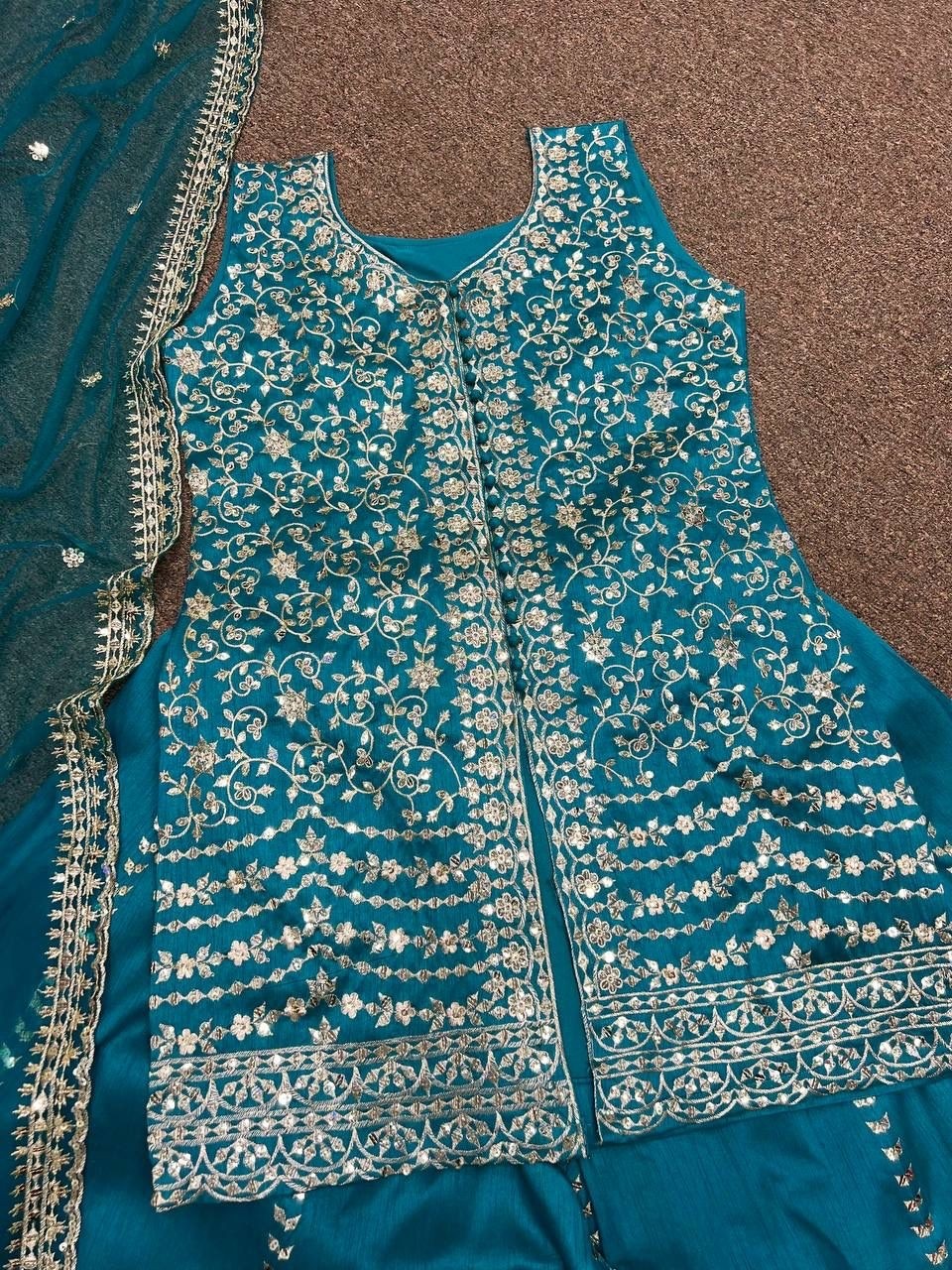 DHK 1261 FANCY PAKISTANI SUITS DEALER