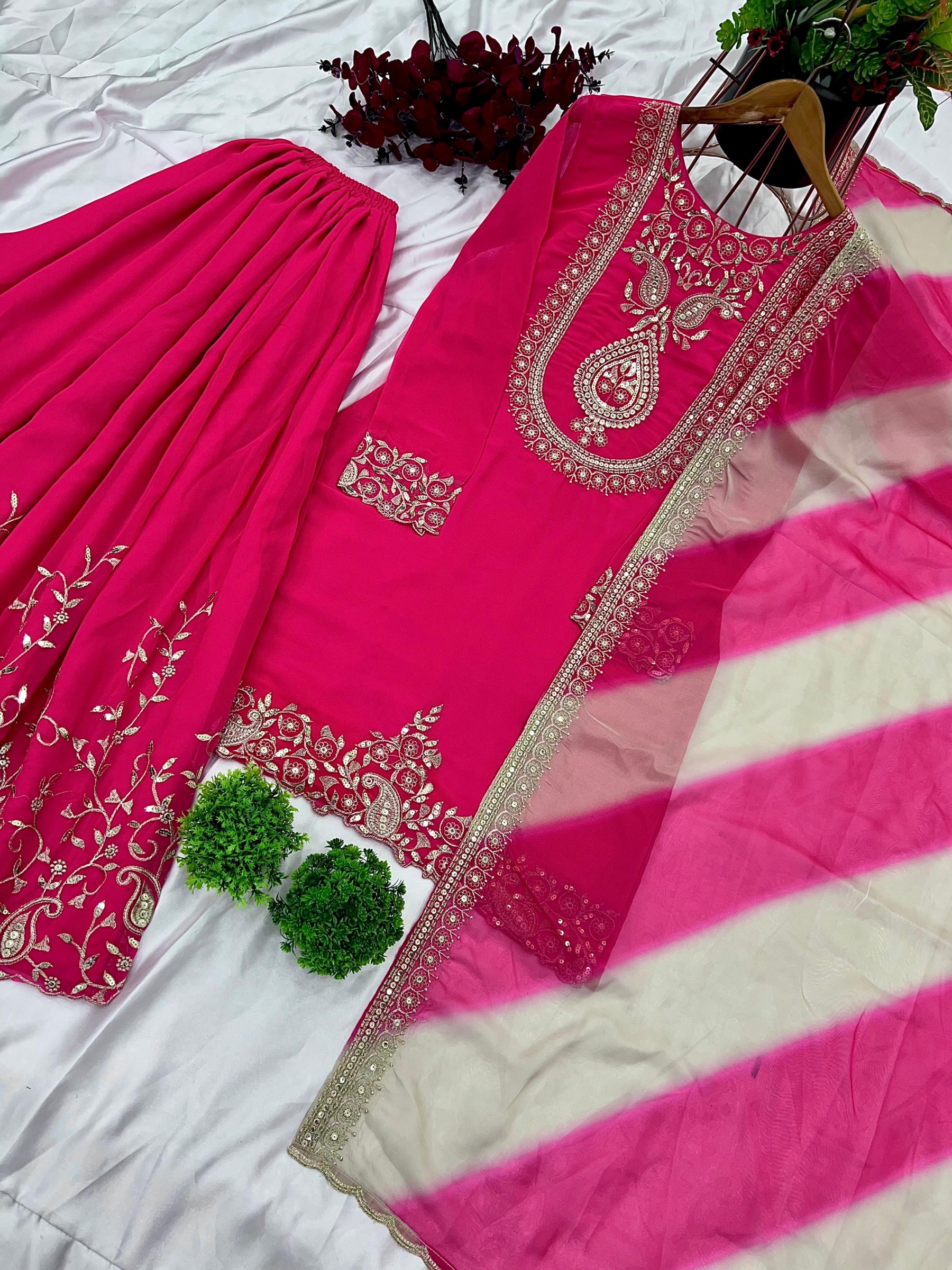 SHREE HARI SRK 5226 READYMADE SALWAR SUITS MANUFACTURER
