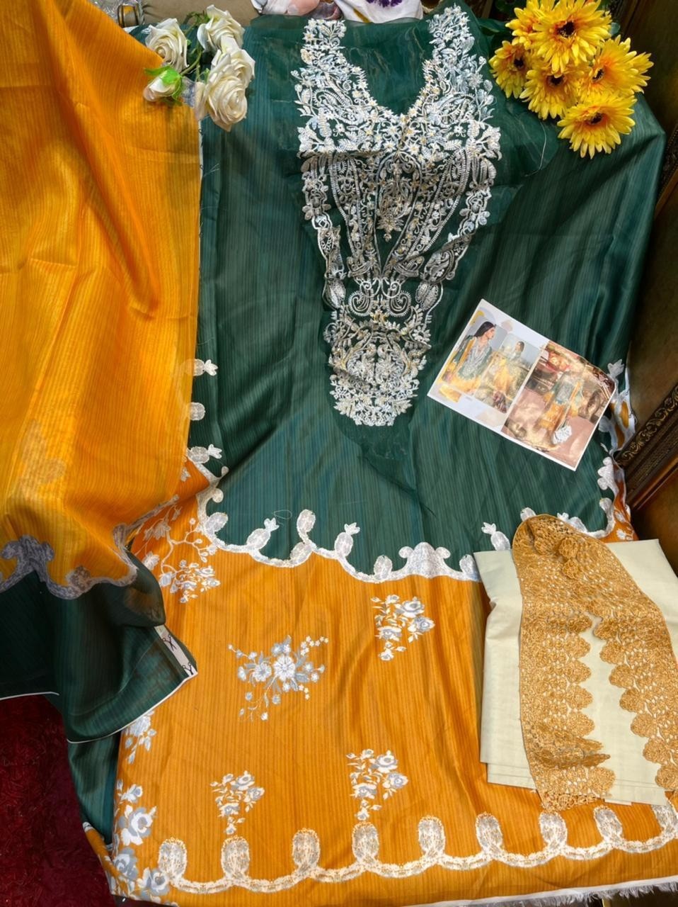 HOOR TEX 21011 PAKISTANI SUIT LAWN COTTON WITH PRINT