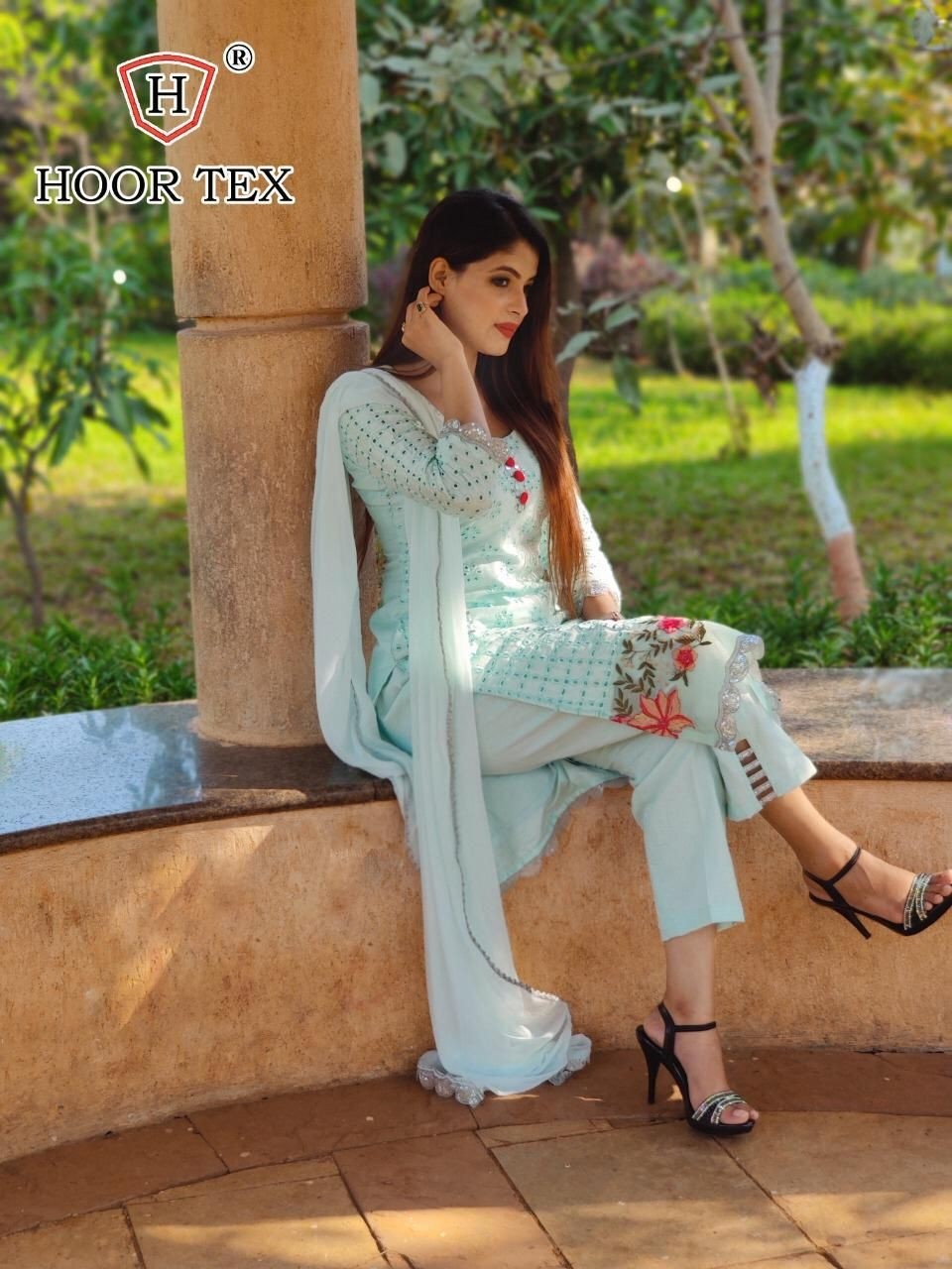 HOOR TEX 21016 HEAVY LAWN COTTAN PAKISTANI SUITS DEALER