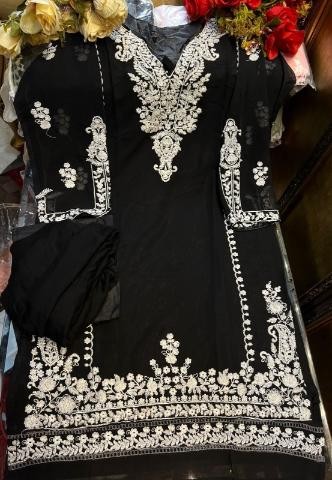 MEHBOOB TEX AMEEZA VOL 1 D NO 7773 D BLACK READYMADE COLLECTION KURTIS