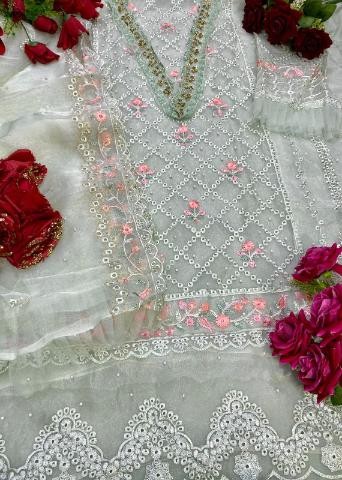 ZUNAIRAH FABS SADABAHAR SERIES PAKISTANI SUITS NEW DRESS