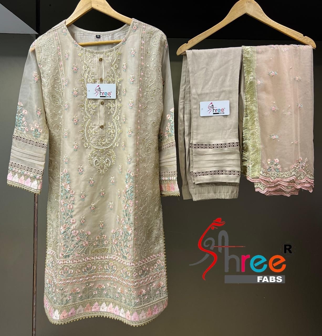 SHREE FABS R 1003 READYMADE COLLECTION PAKISTANI SUITS
