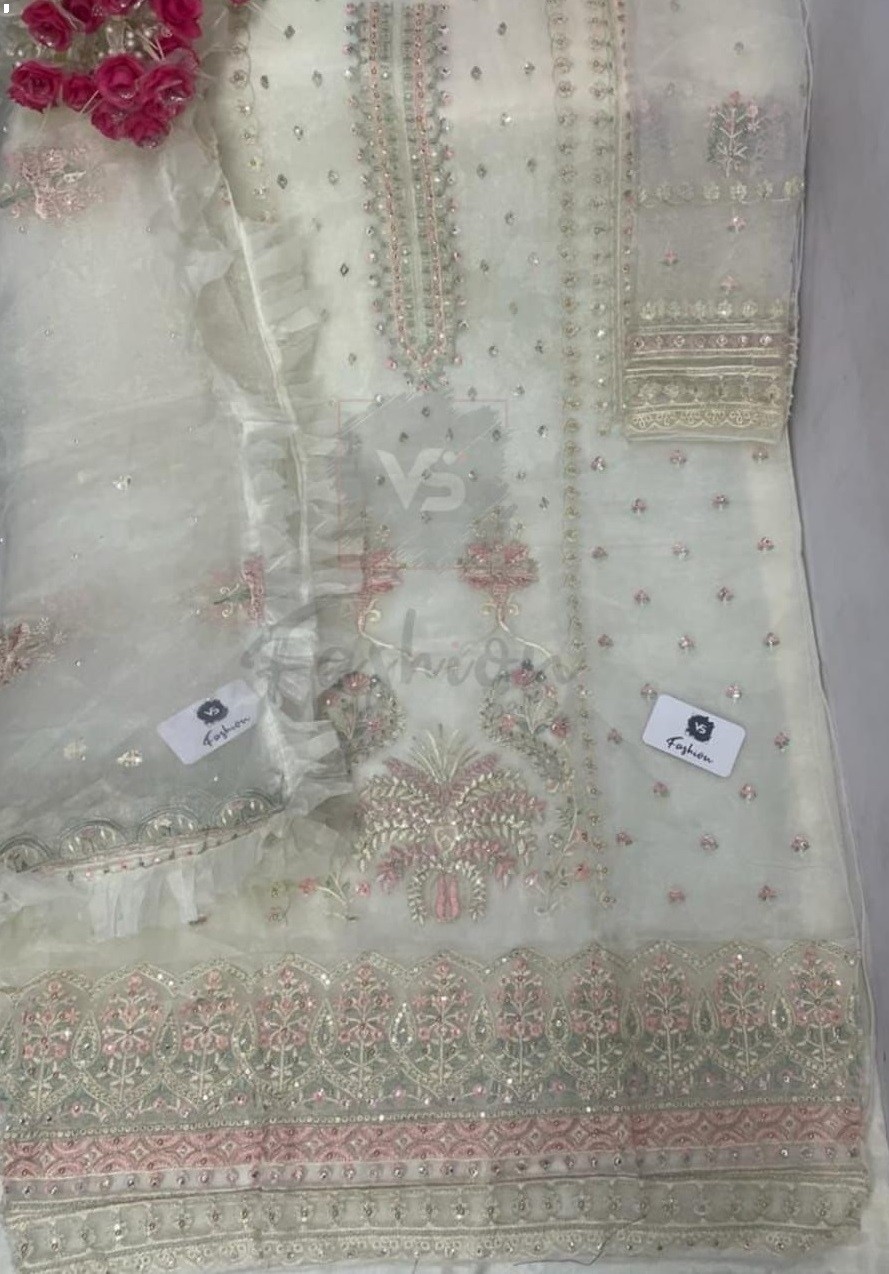 VS FASHION 11009 DESIGN PAKISTANI SUITS IN SURAT