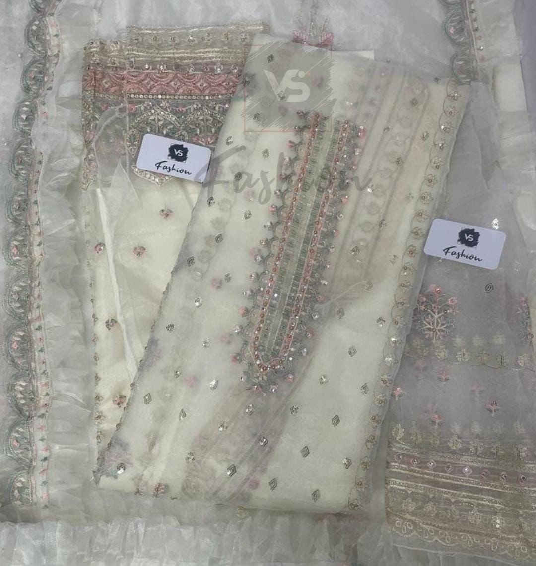 VS FASHION 11009 DESIGN PAKISTANI SUITS IN SURAT
