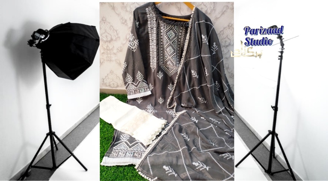 Kurti Designs for Girls & Ladies Online Shopping in Pakistan | Mohagni