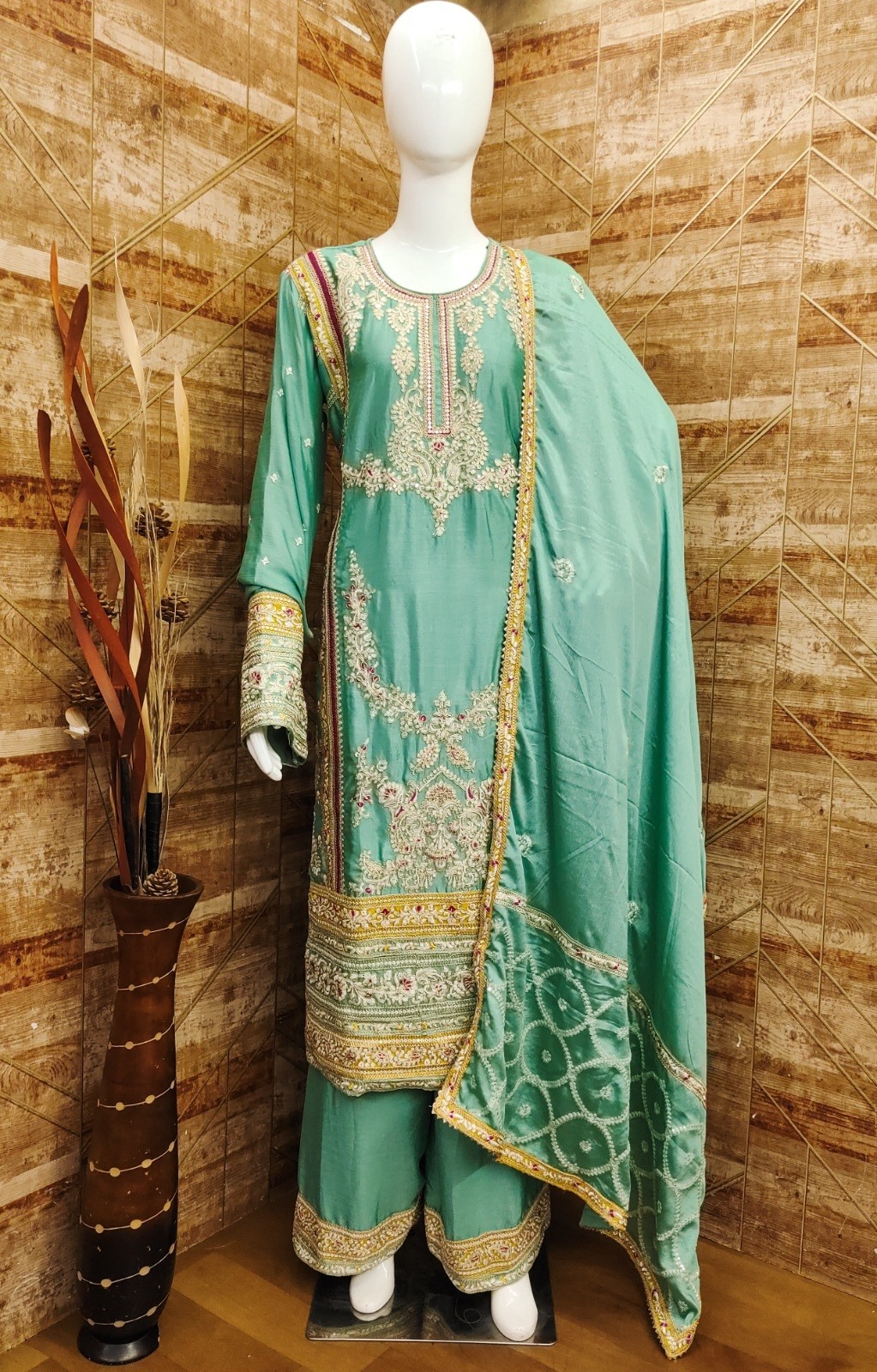 GULKAYRA DESIGNER 7406C HIT PAKISTANI SUITS BY ONLINE