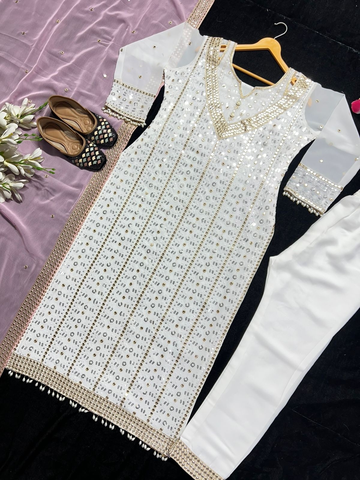 NF 1213 READYMADE PAKISTANI SUITS 