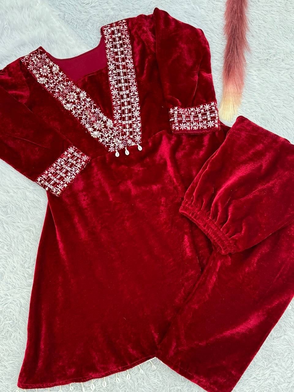 JD 571 VELVET SALWAR SUITS WHOLESALE WITH RATE