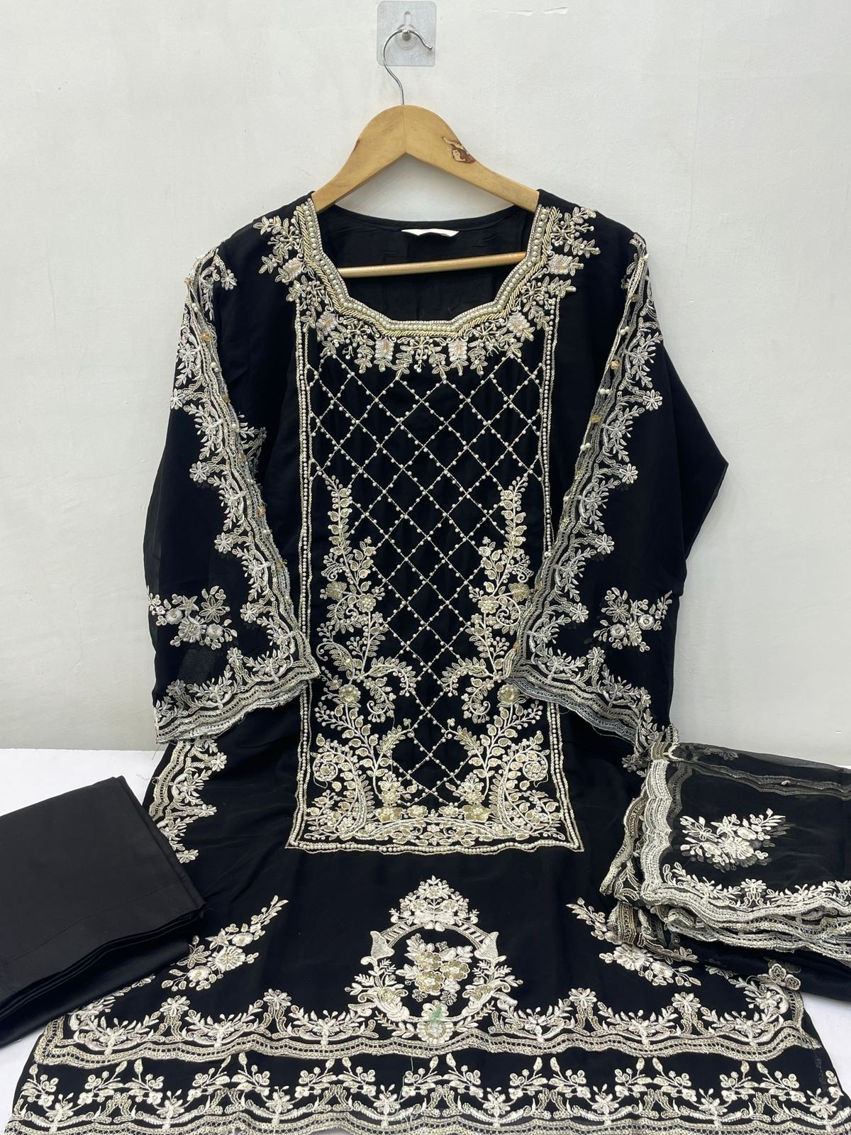 VS FASHION 12013 SALWAR SUITS WHOLESALE