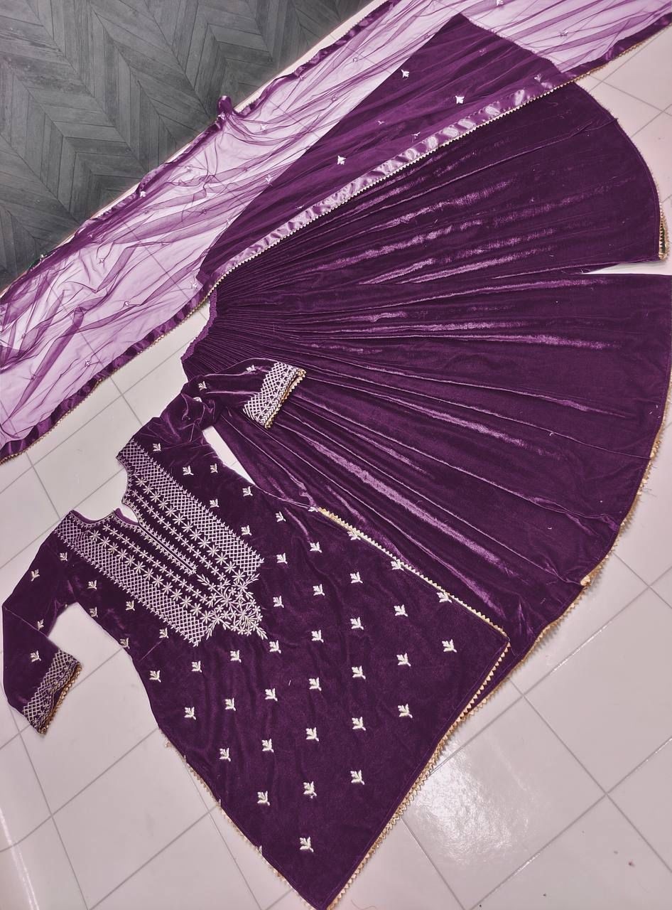 FD 7836 VELVET STICHED PAKISTANI SUITS 