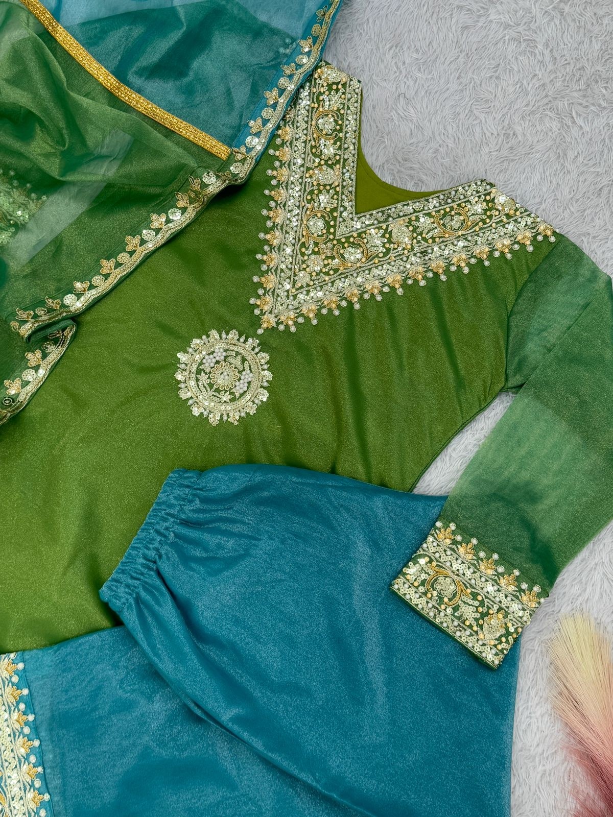 DHK 1323 READYMADE PAKISTANI SUITS HIT DESIGN