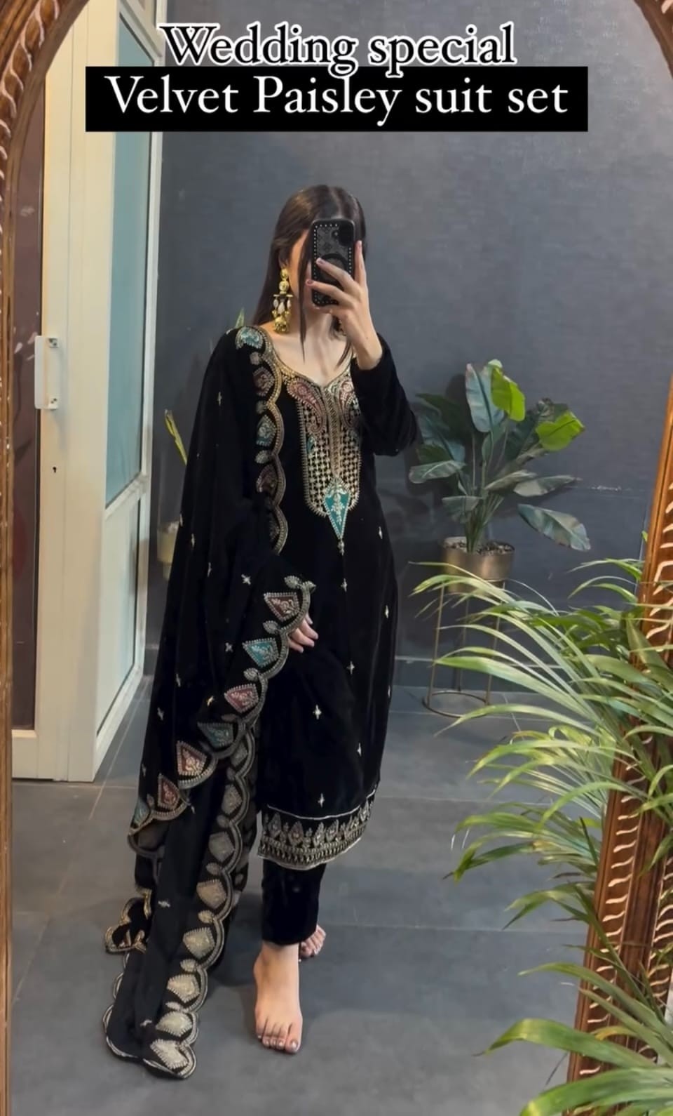 YD 012 VELVET READYMADE PAKISTANI SUITS