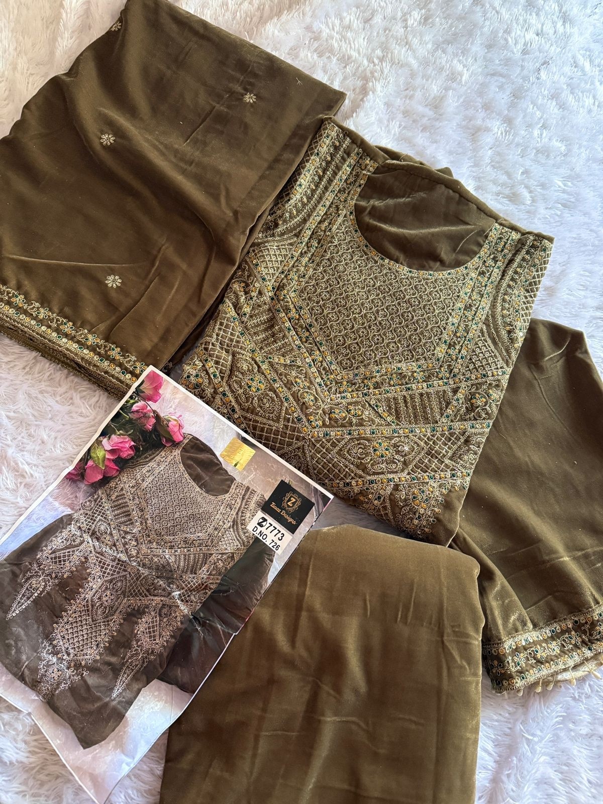 ZIAAZ DESIGNS 726 PAKISTANI SUITS WHOLESALE