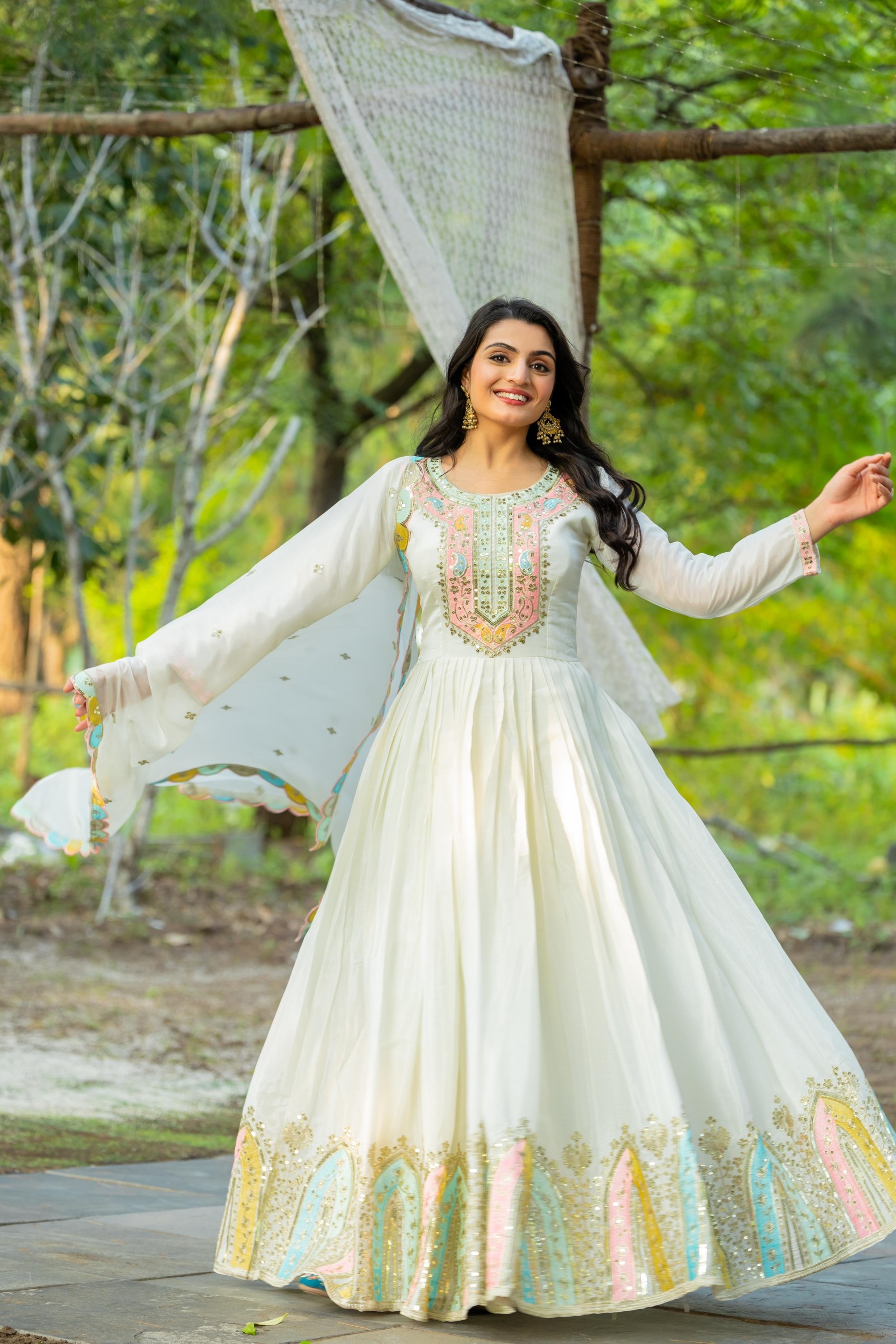 ZF 5002 WHITE BEST DESIGNER GOWN