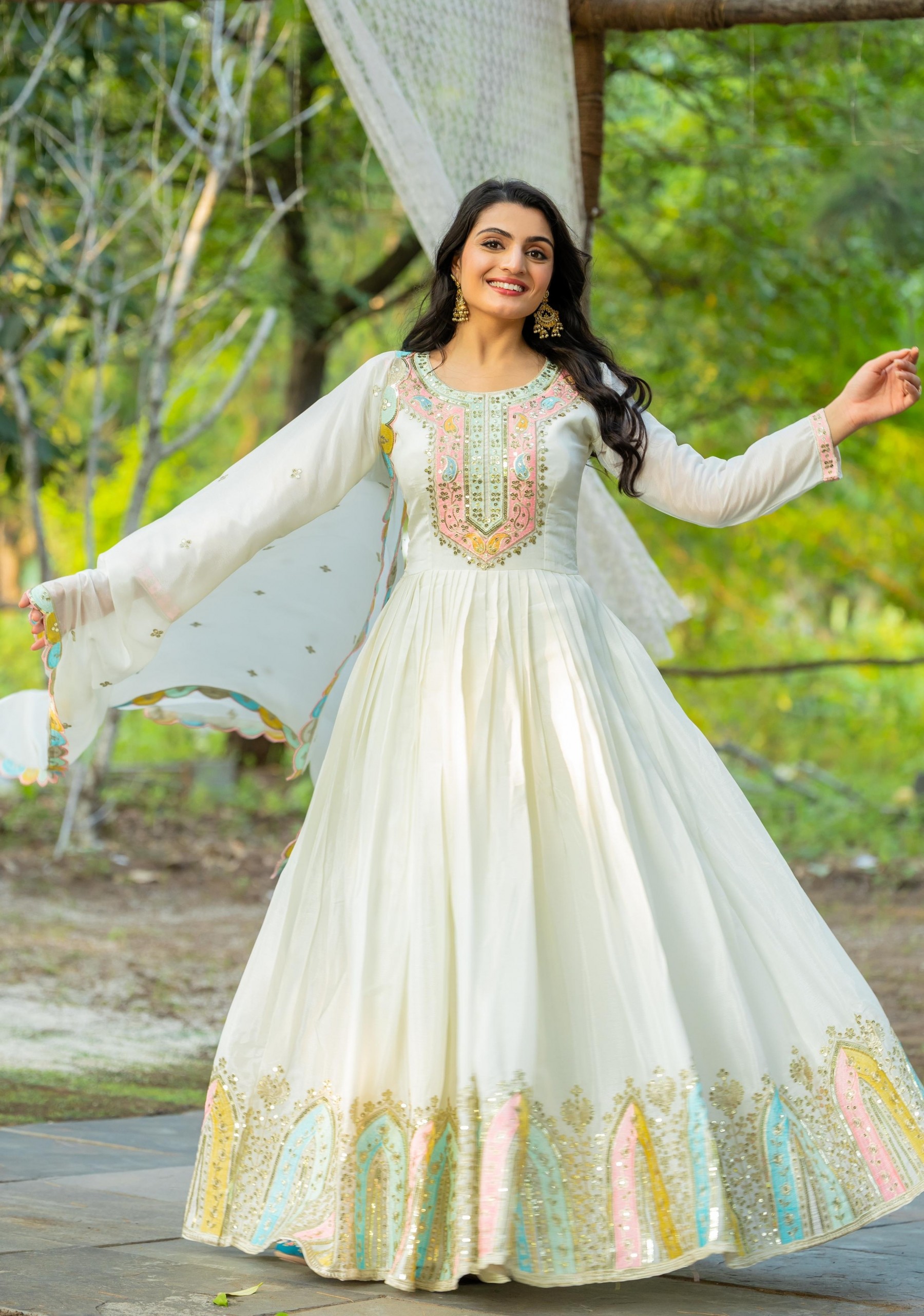 ZF 5002 WHITE BEST DESIGNER GOWN