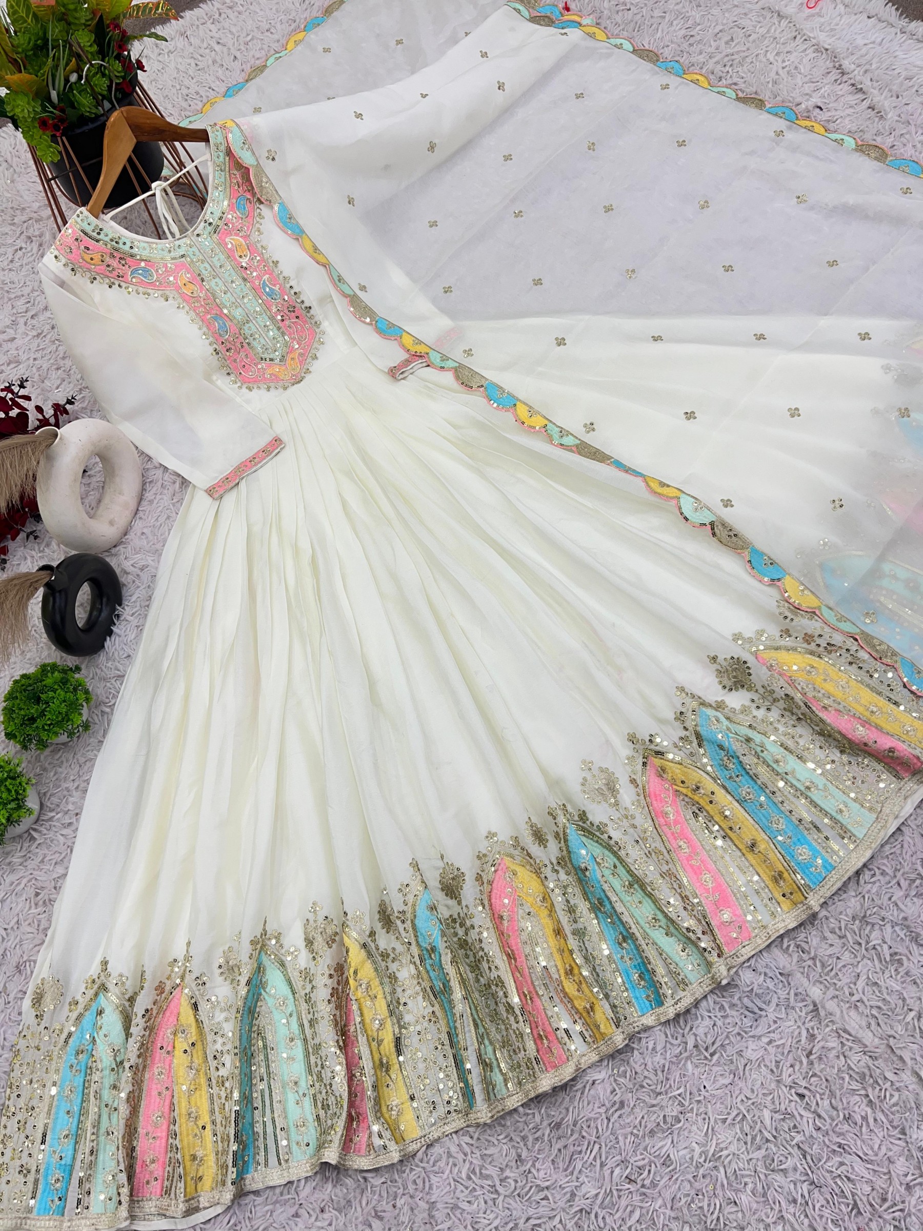 ZF 5002 WHITE BEST DESIGNER GOWN