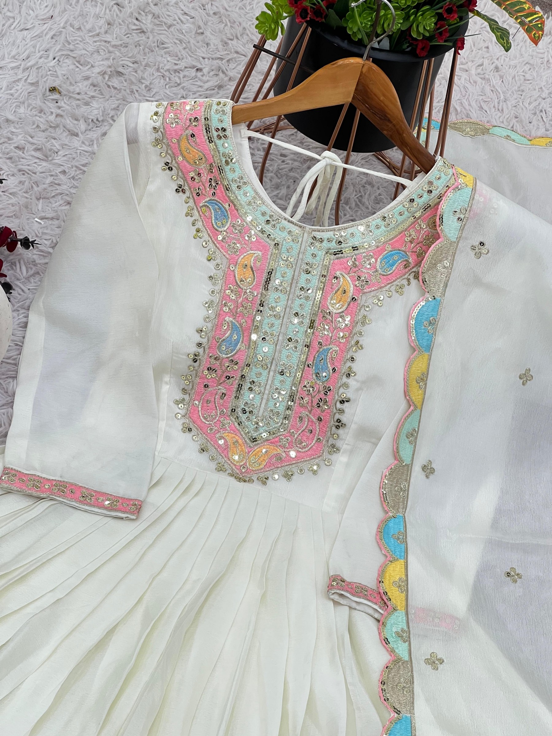 ZF 5002 WHITE BEST DESIGNER GOWN