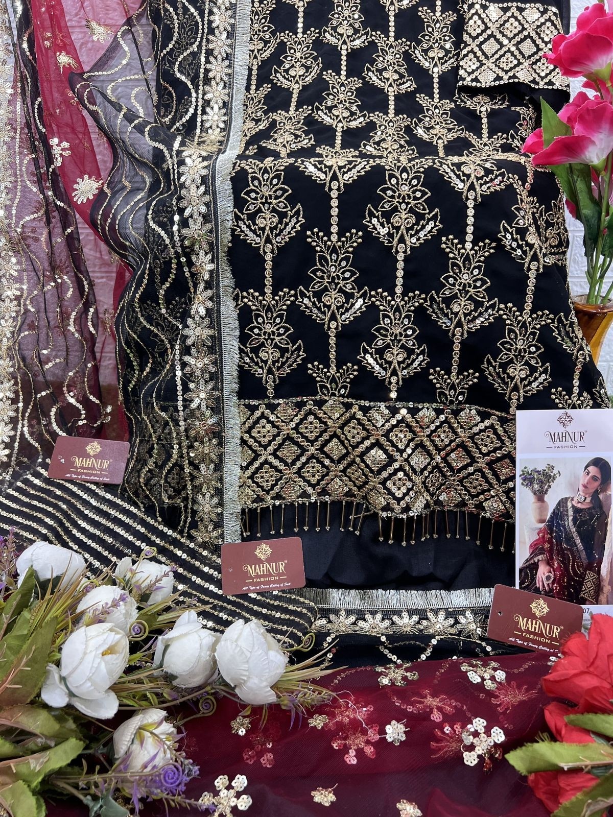 MAHNUR FASHION M 907 WHOLESALE PAKISTANI SUITS LATEST COLLECTION