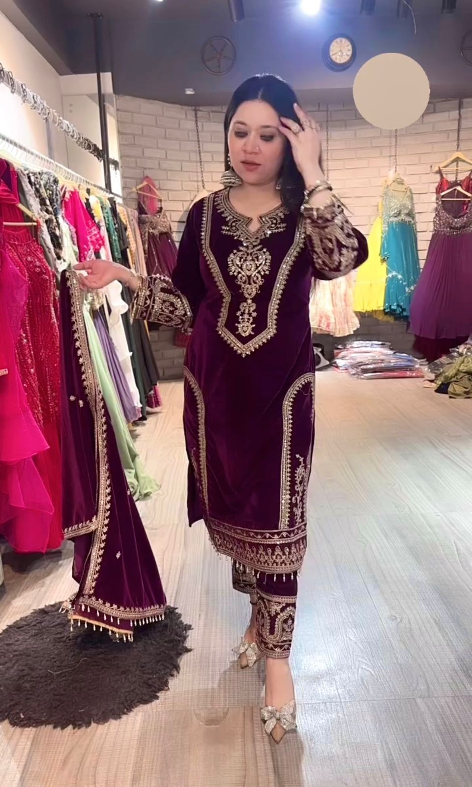 AAROHI DESIGNER PD 1072 VELVET READYMADE PAKISTANI SUITS SUPPLIER