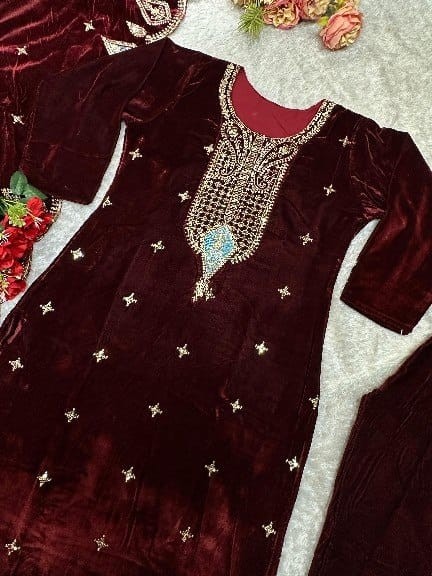 YD 012 VELVET READYMADE PAKISTANI SUITS