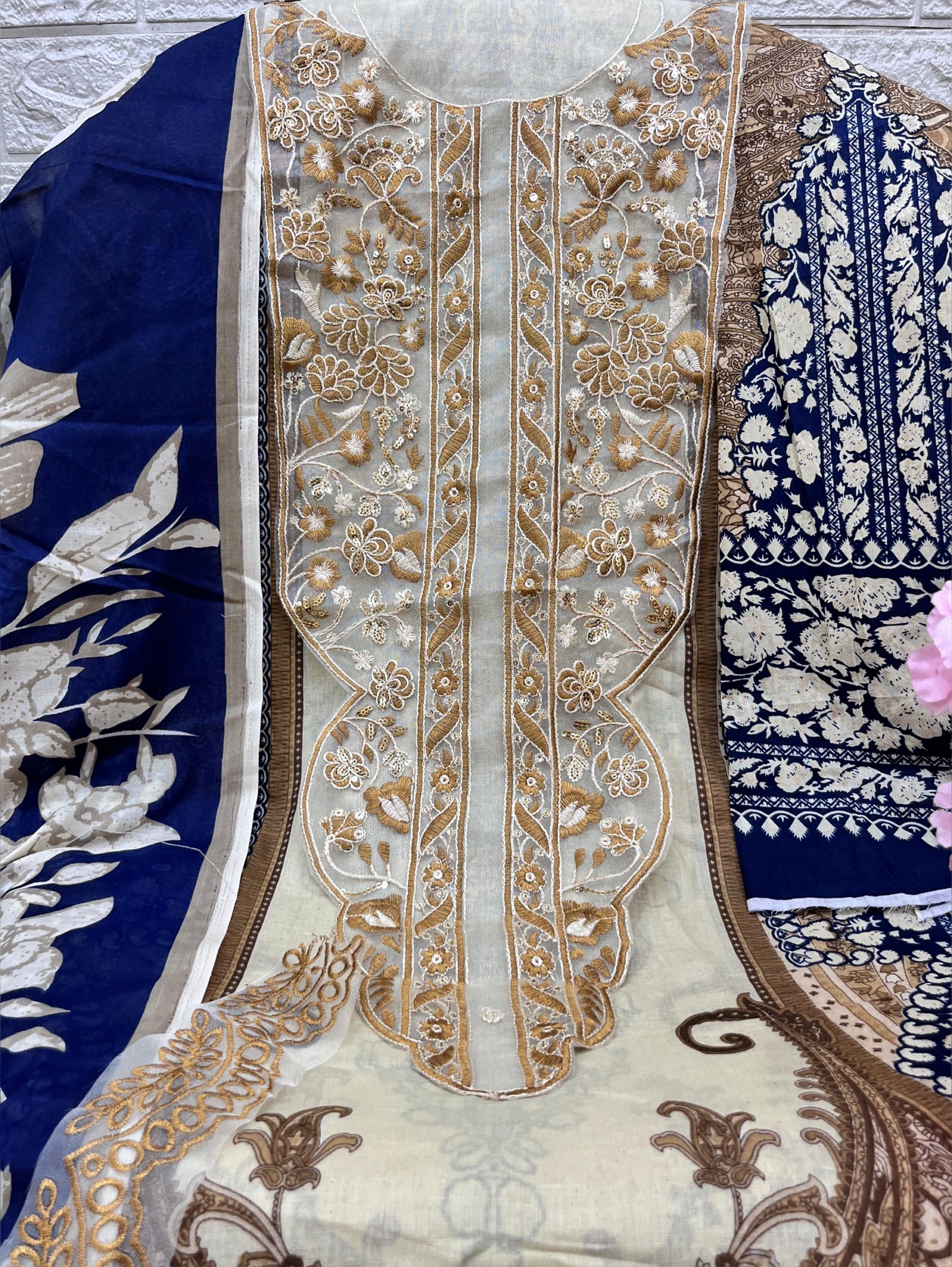 AASHA DESIGNER 1033 COTTON PAKISTANI SUITS WHOLESALE WITH PRICE