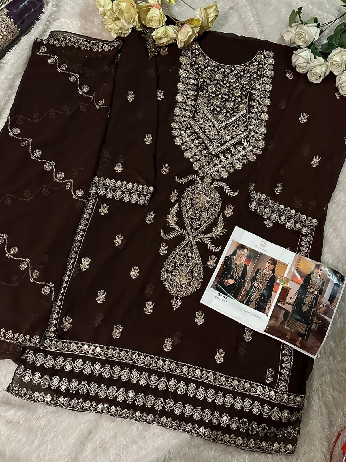 ZIAAZ DESIGNS 430 B STYLISH PAKISTANI SUITS