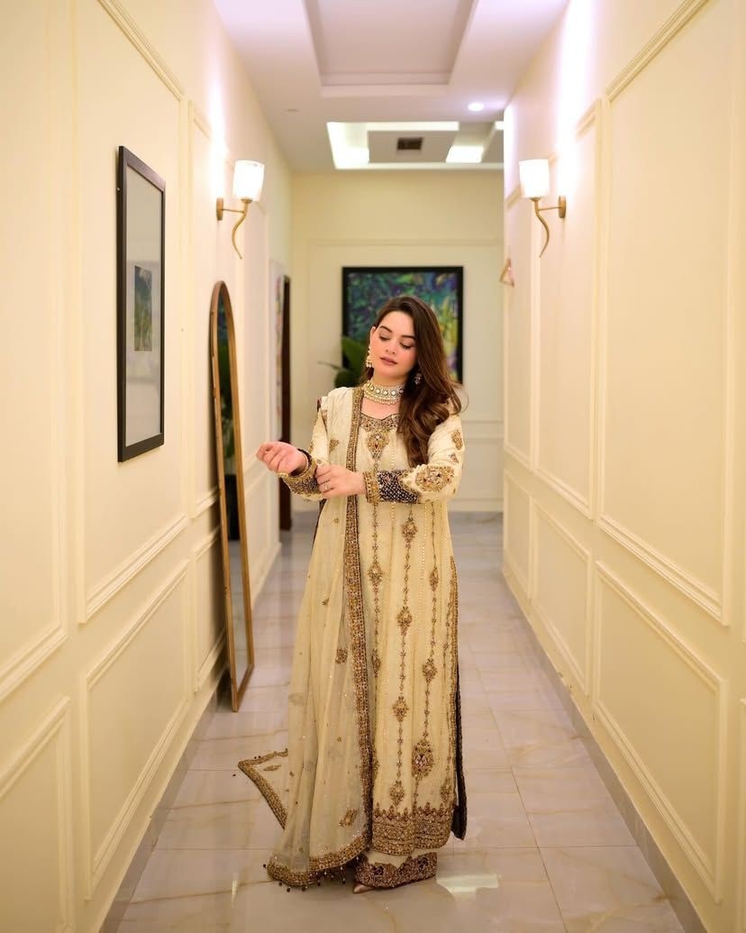 LC 1342 READYMADE FANCY PAKISTANI SUITS