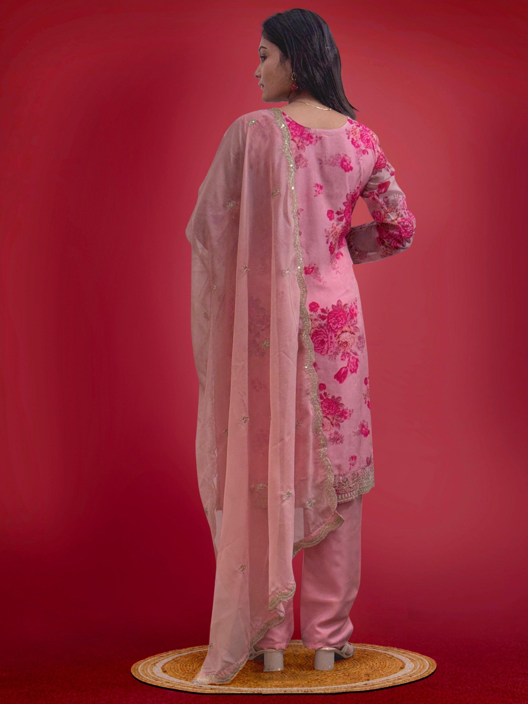 HK 1682 READYMADE PAKISTANI SUITS 2025