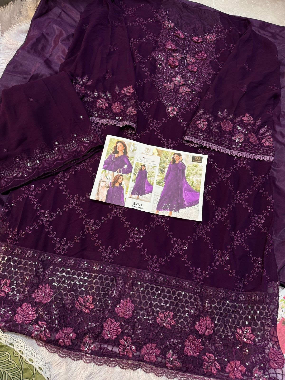 ZIAAZ DESIGNS 632 E BEAUTIFUL PAKISTANI SALWAR SUITS