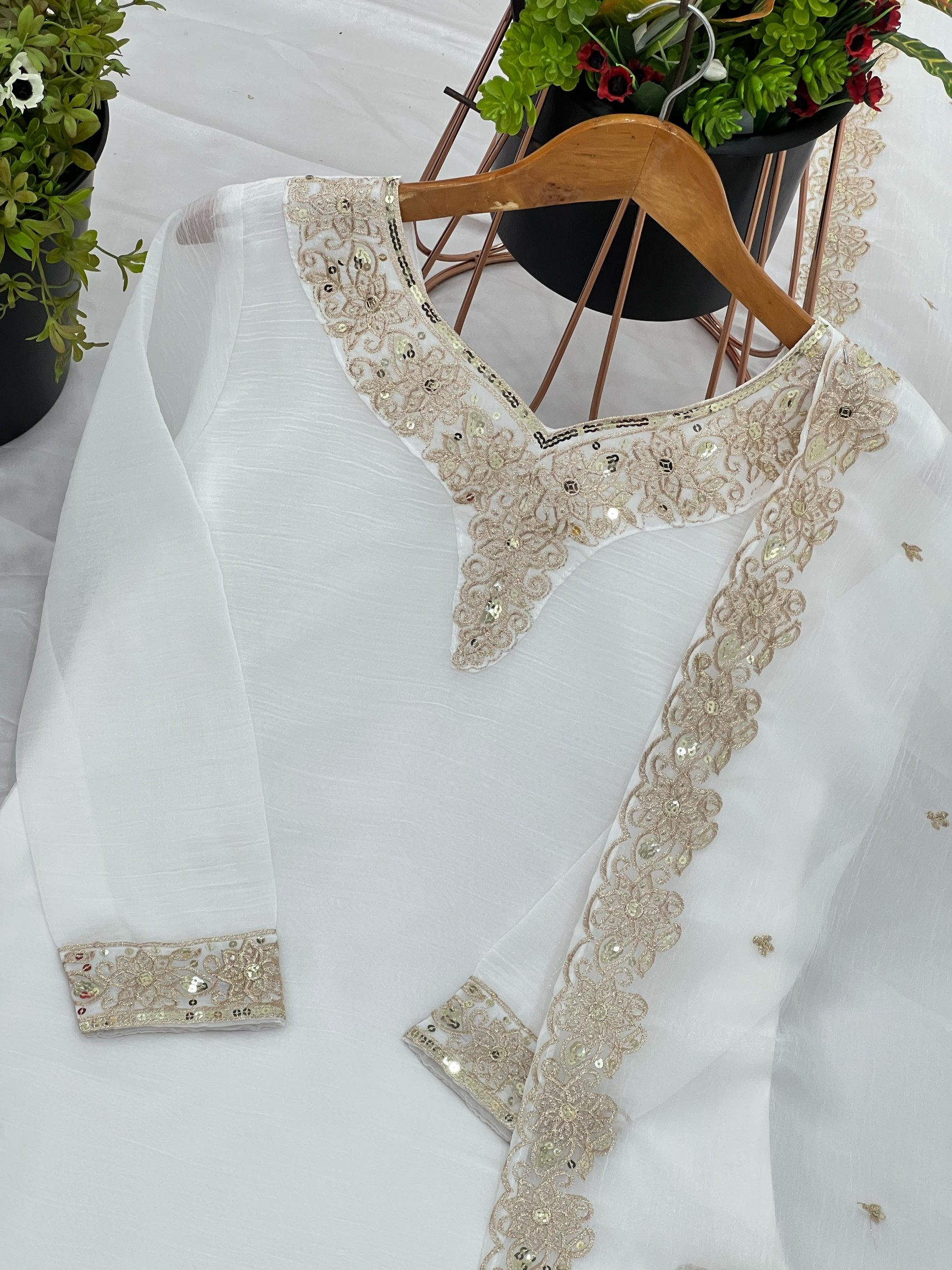 SHREE HARI SR 1666 LATEST DESIGN PAKISTANI SUITS
