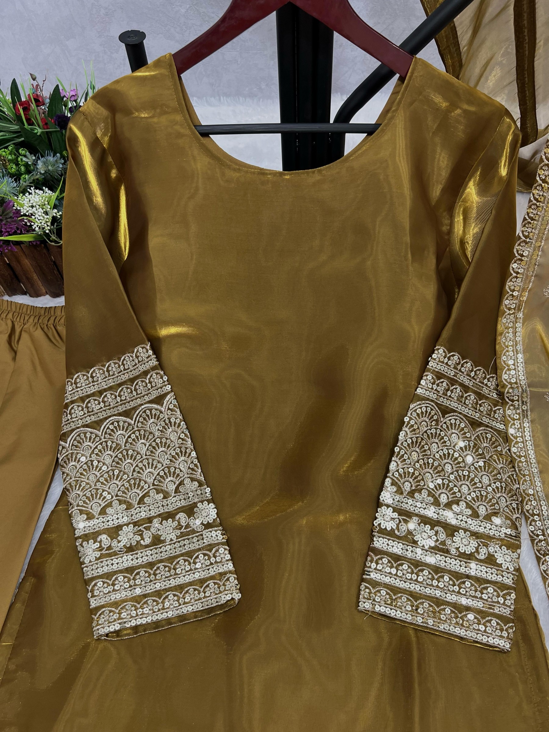 JD 537 READYMADE JIMMY CHOO SUITS 