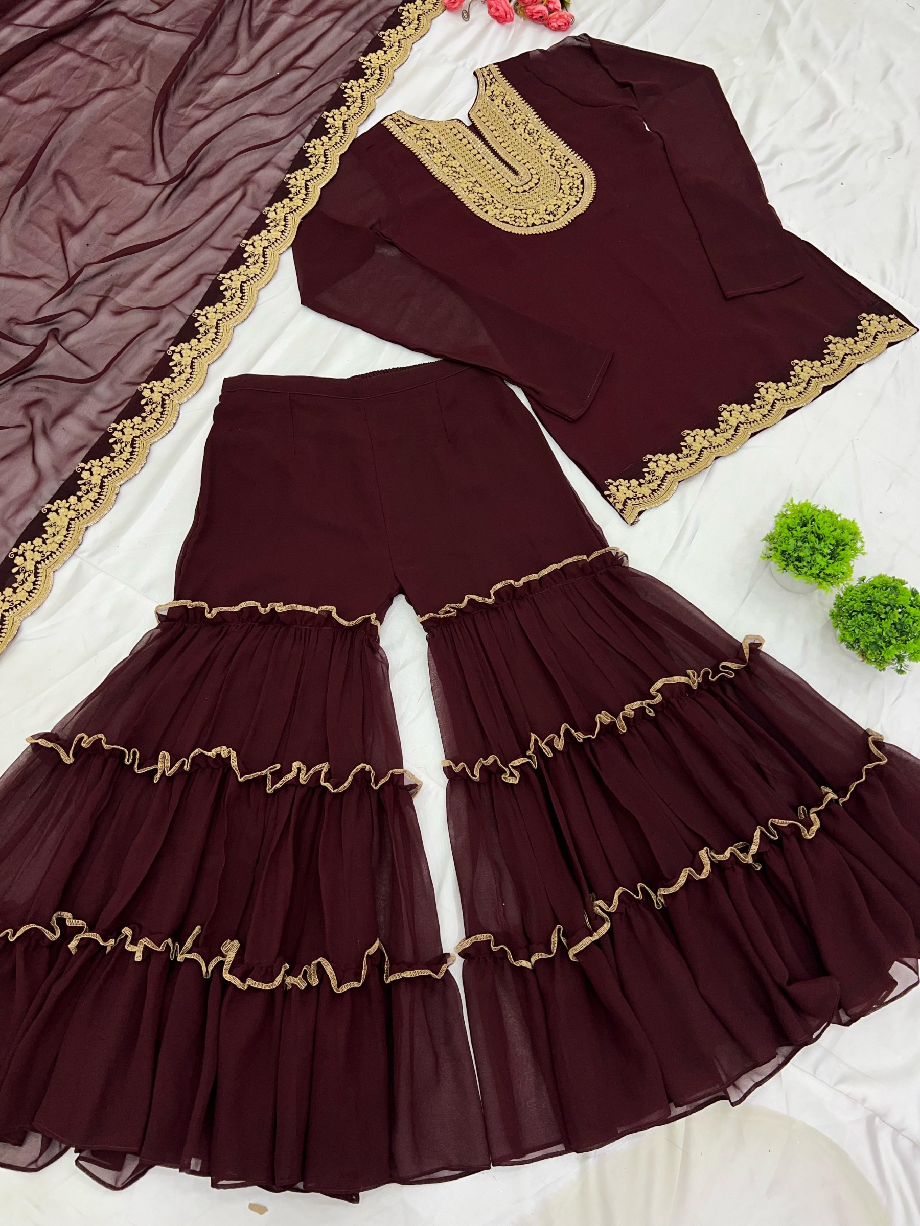 SHREE HARI SRK 5236 READYMADE PAKISTANI SUITS WHOLESALE