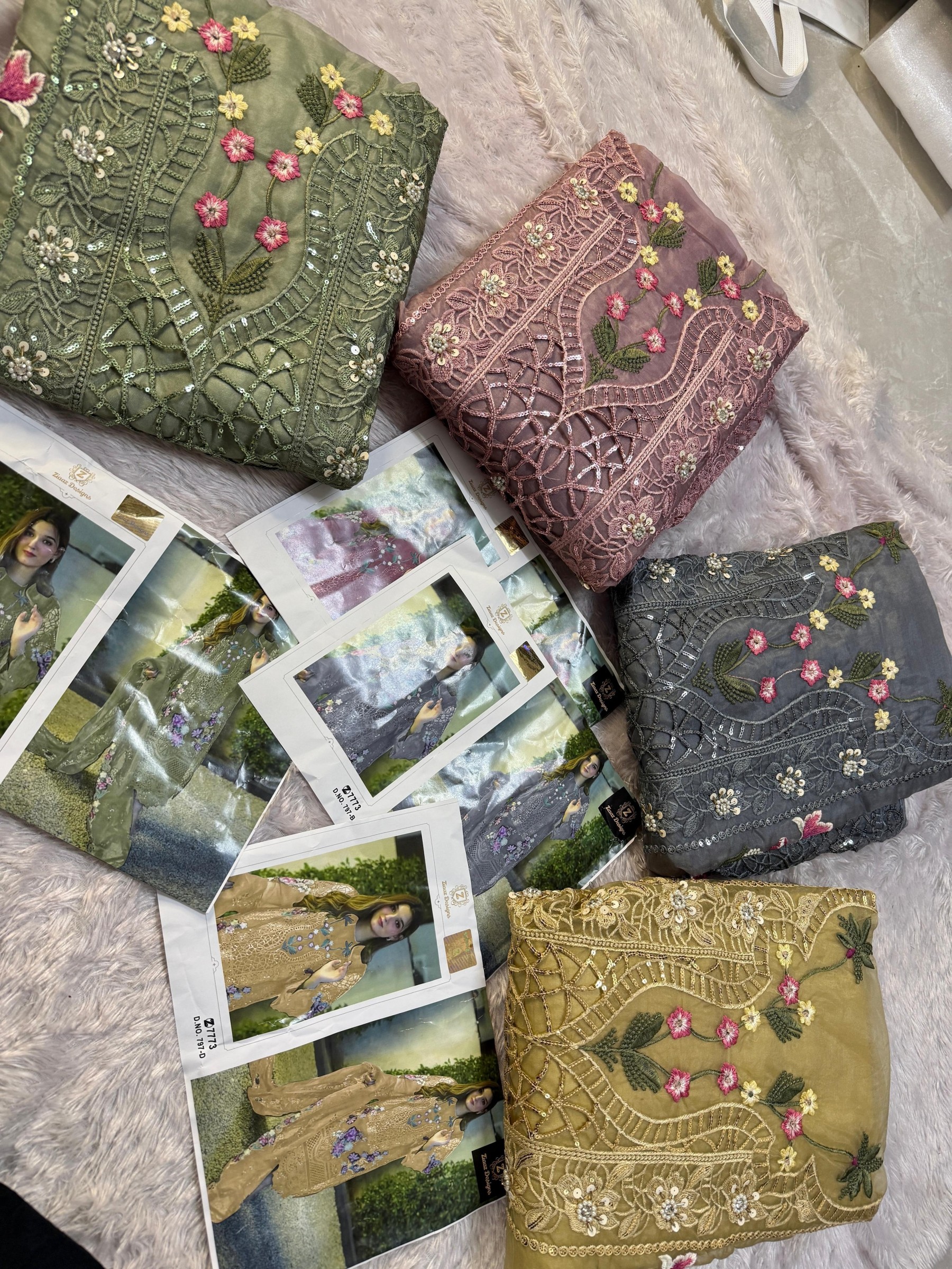 ZIAAZ DESIGNS 797 A PAKISTANI SUITS COLLECTION