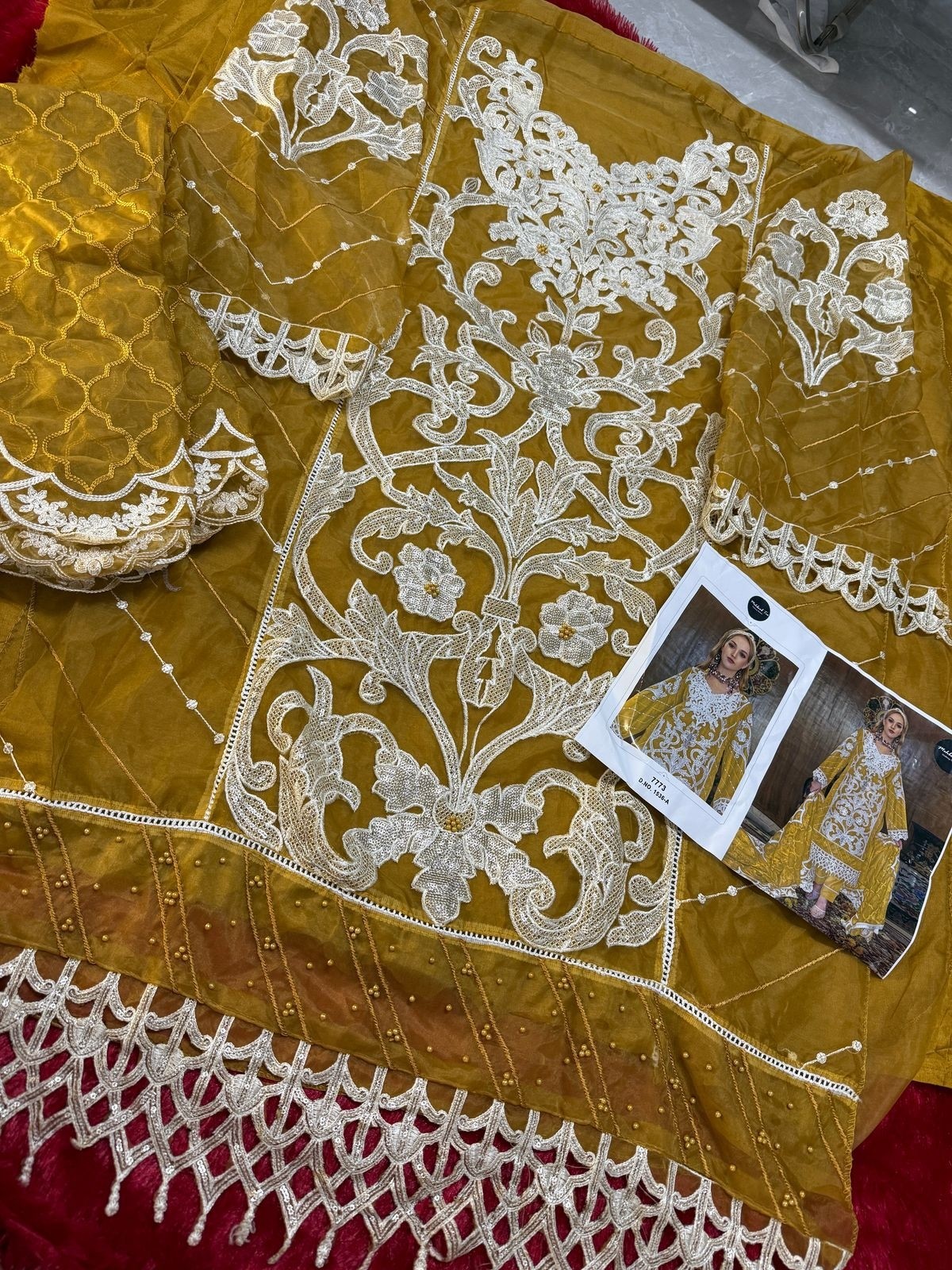 MEHBOOB TEX 1536 A ONLINE PAKISTANI SUITS