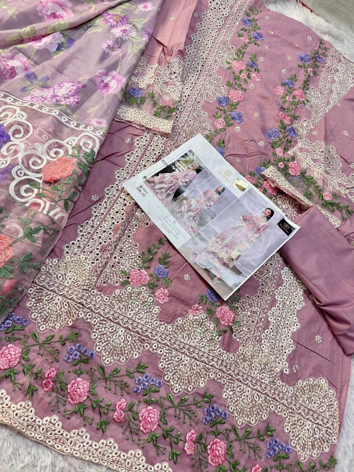 ZIAAZ DESIGNS 773 LATEST PAKISTANI SUITS 