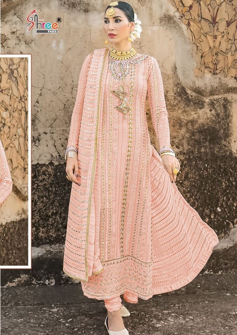 SHREE FABS S 423 A NEW LAUNCHING HIT DESIGN PAKISTANI SUITS