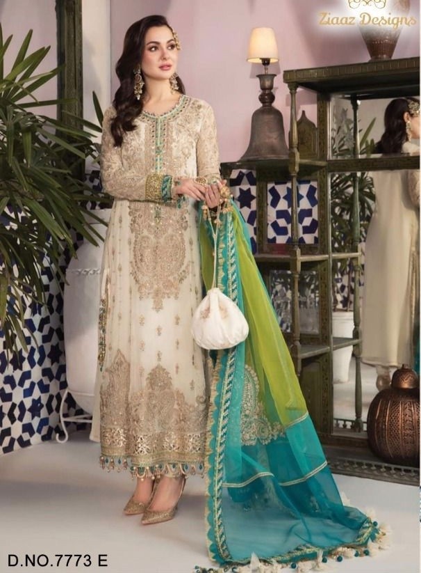 Shop the Latest Collection of Pakistani Suits – My Fashion Road