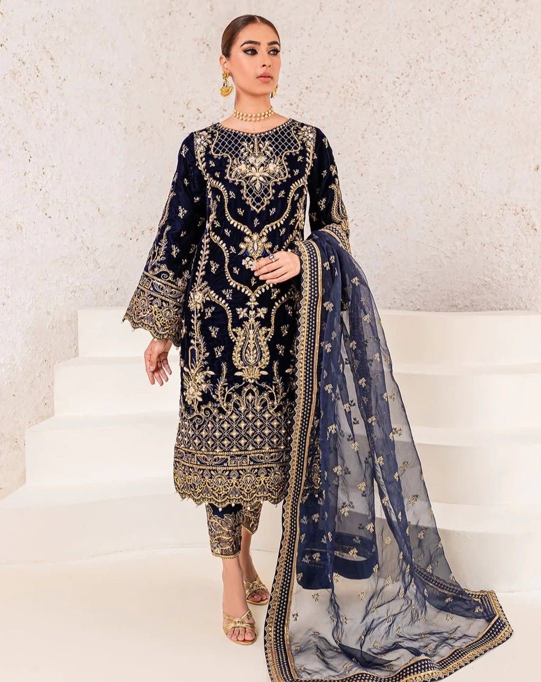 DHK 1319 VELVET READYMADE SINGLE PIECE