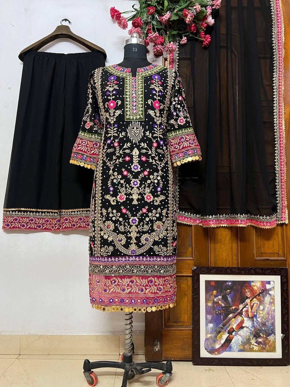 LC 1197 READYMADE PAKISTANI DRESSES BLACK ONLINE