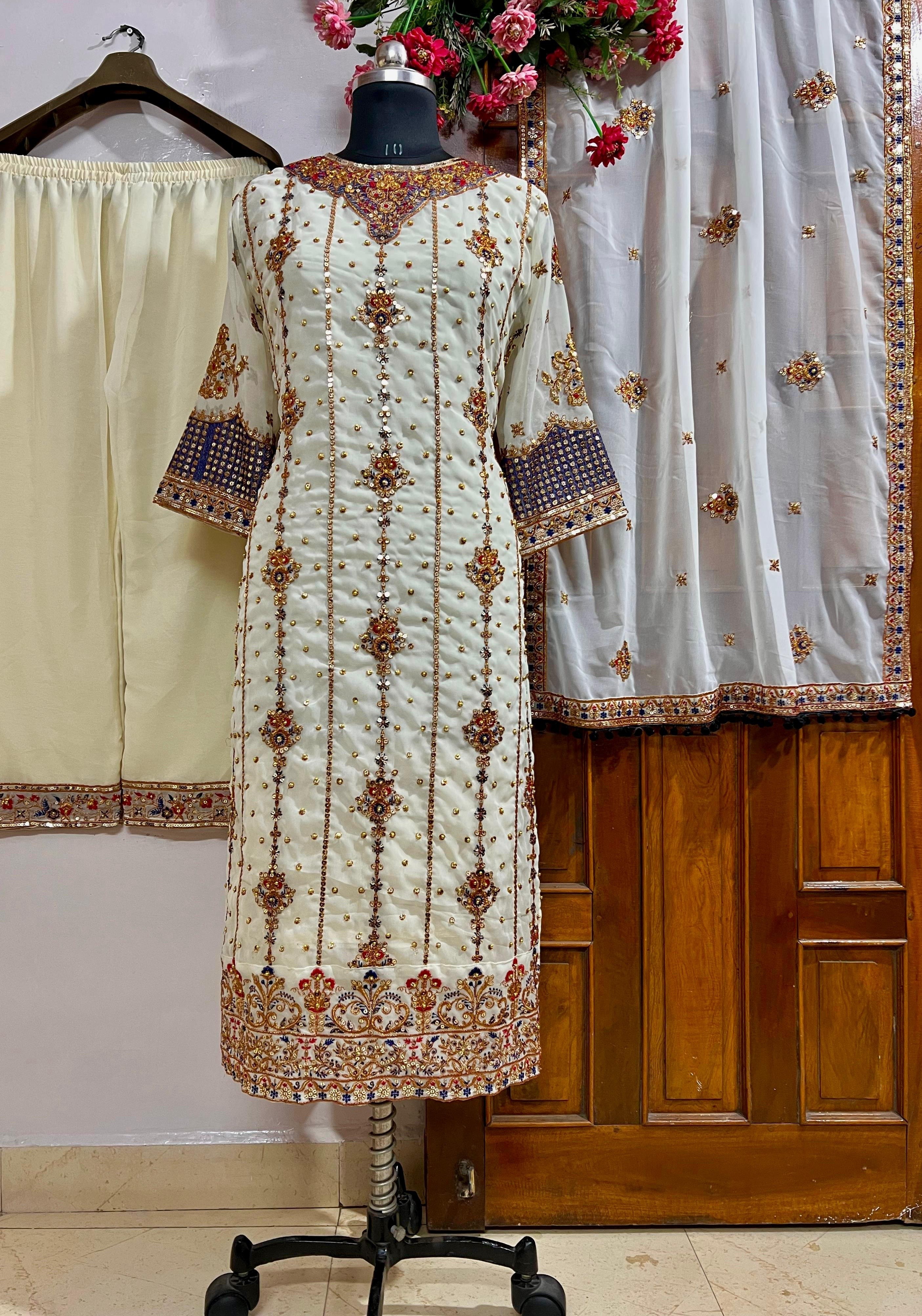 LC 1342 READYMADE FANCY PAKISTANI SUITS