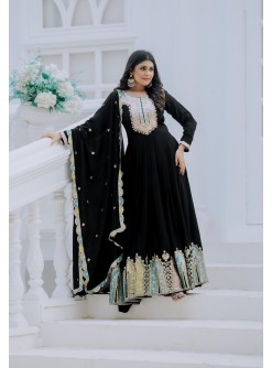 ZF 5002 BLACK BEST DESIGNER GOWN SINGLE AVAILBLAE