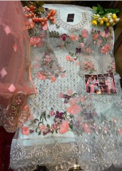 HOOR TEX 19011-D PAKISTANI SALWAAR KAMEEZ AVAILABAL IN WHOLSALE PRICE